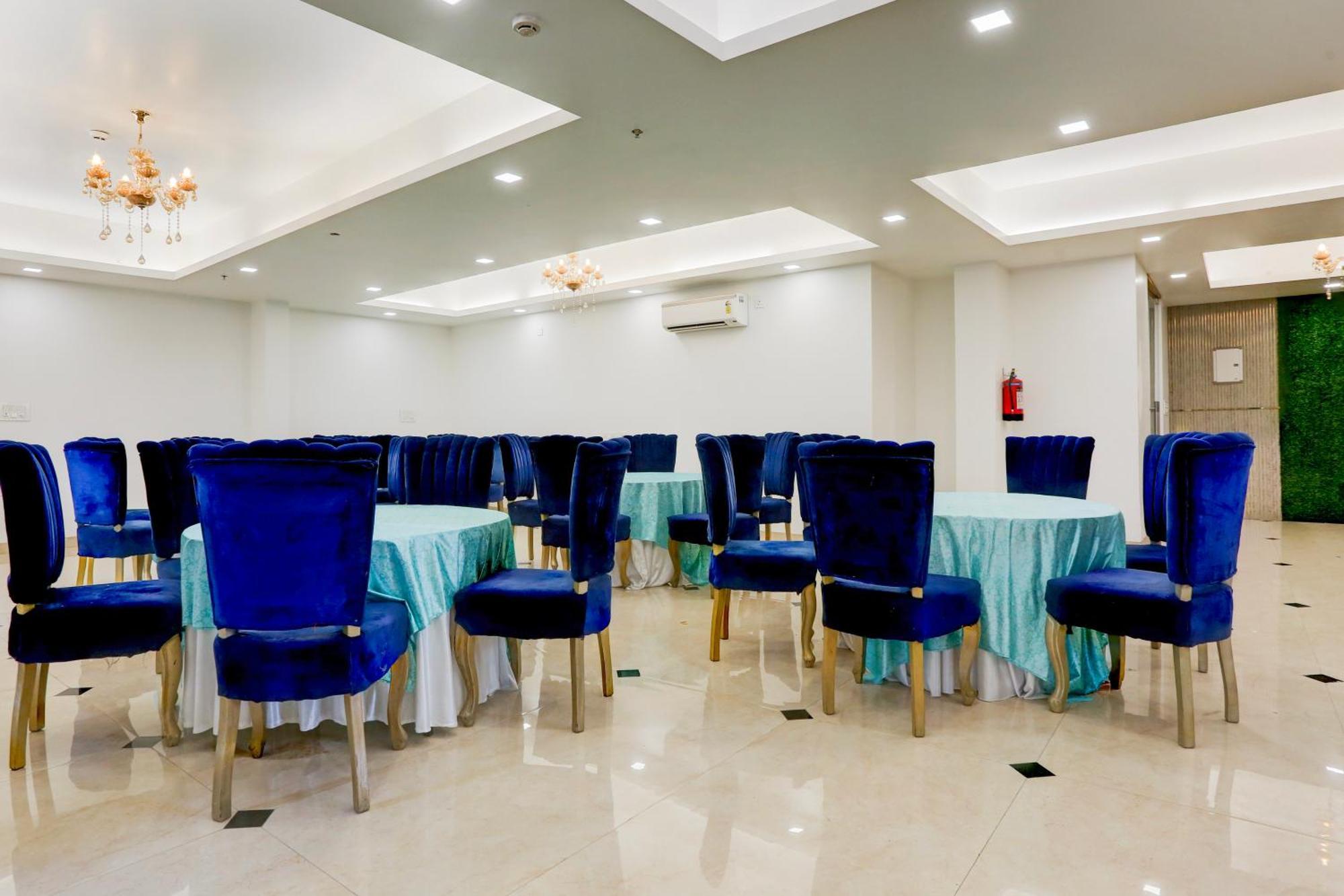Palette Calista Premium Resort Samalkha Luaran gambar