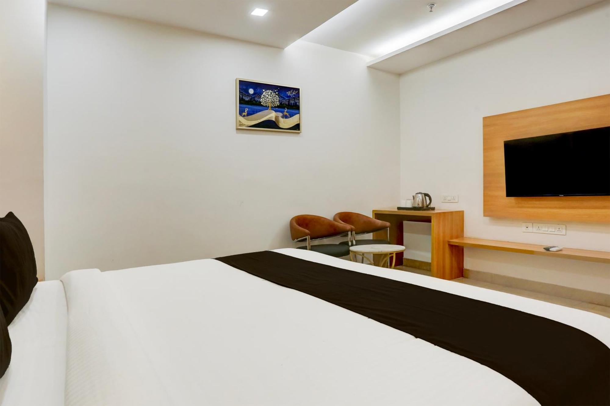Palette Calista Premium Resort Samalkha Luaran gambar