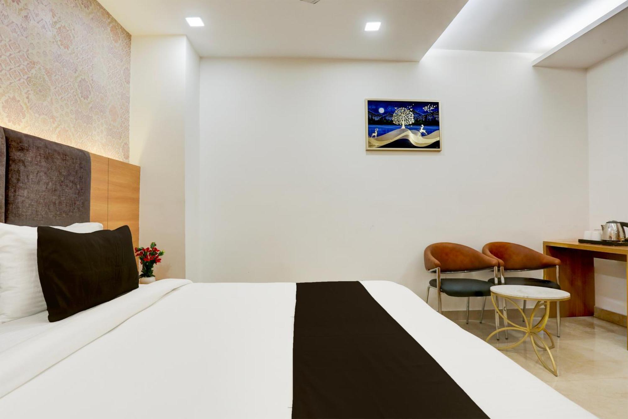 Palette Calista Premium Resort Samalkha Luaran gambar